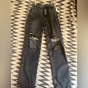 PacSun Black Knee-Ripped 90’s Boyfriend Jeans : size 25
